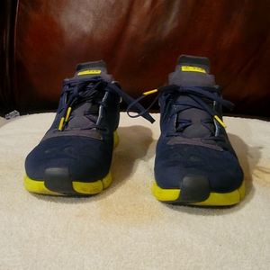 Adidas H3 running shoes